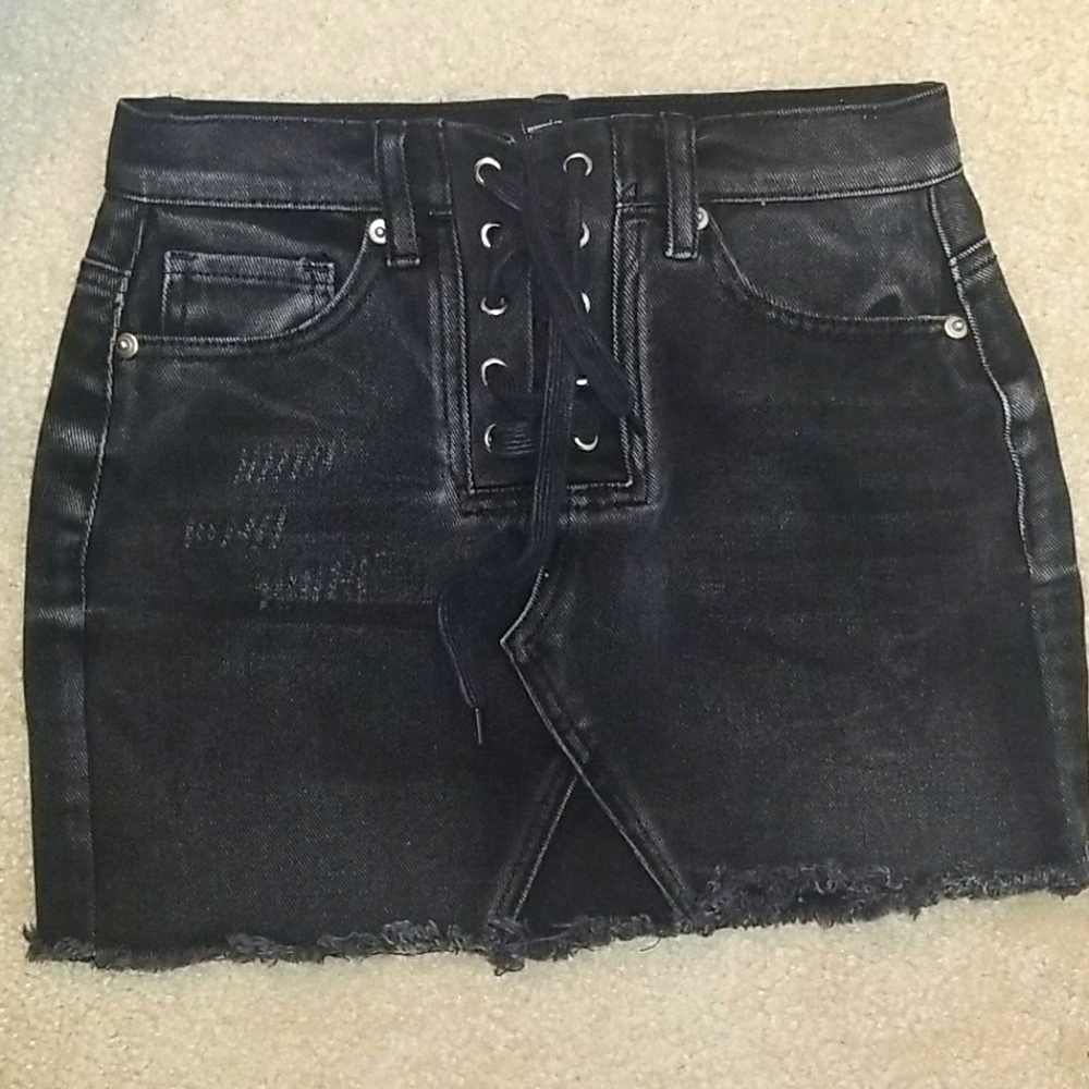 Lace-up Jean skirt